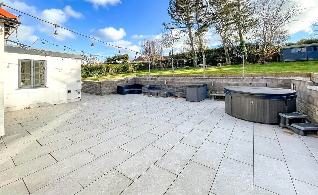 Pen Y Bryn Road, Colwyn Bay, LL29, photo 10