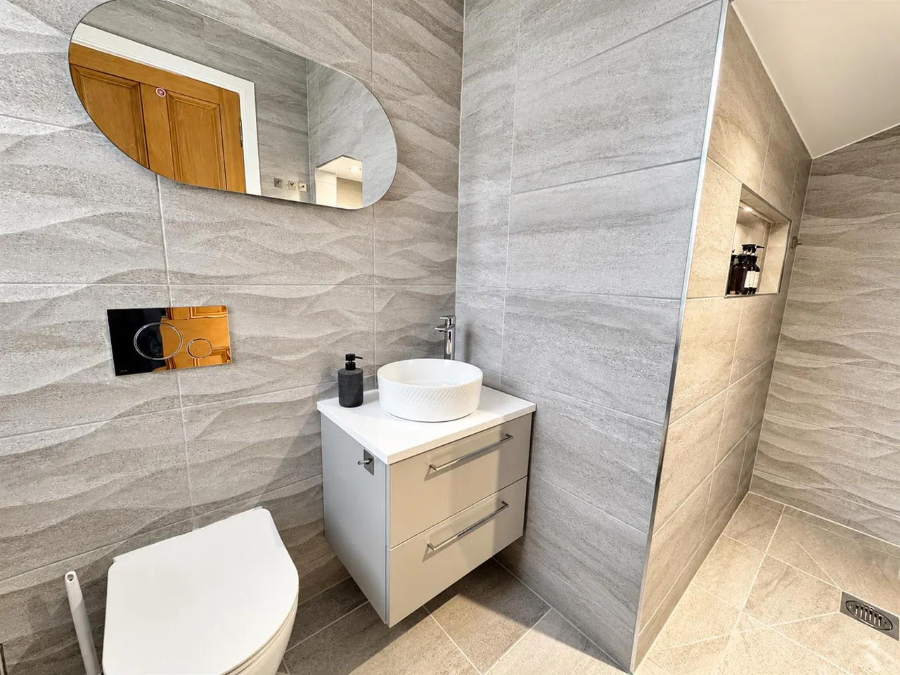 Victoria Place, Cairnhill, ML6, photo 17