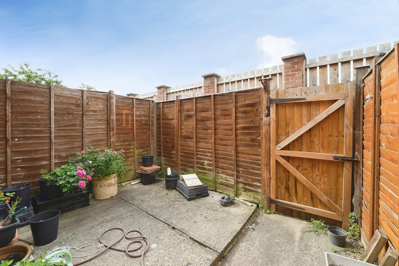 Swindon Road, Cheltenham, GL51, photo 9