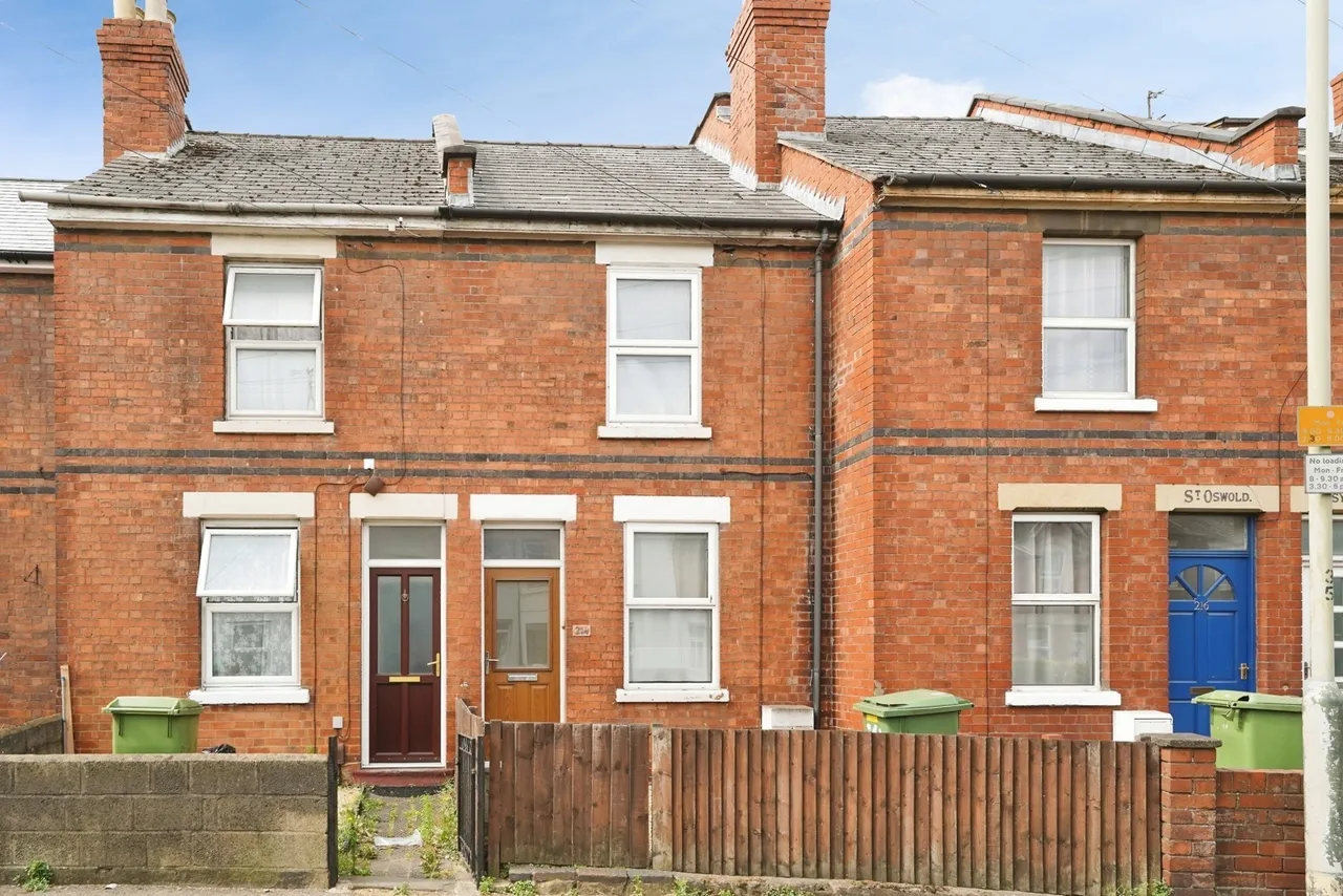 2 bed house for sale, Swindon Road, Cheltenham, GL51