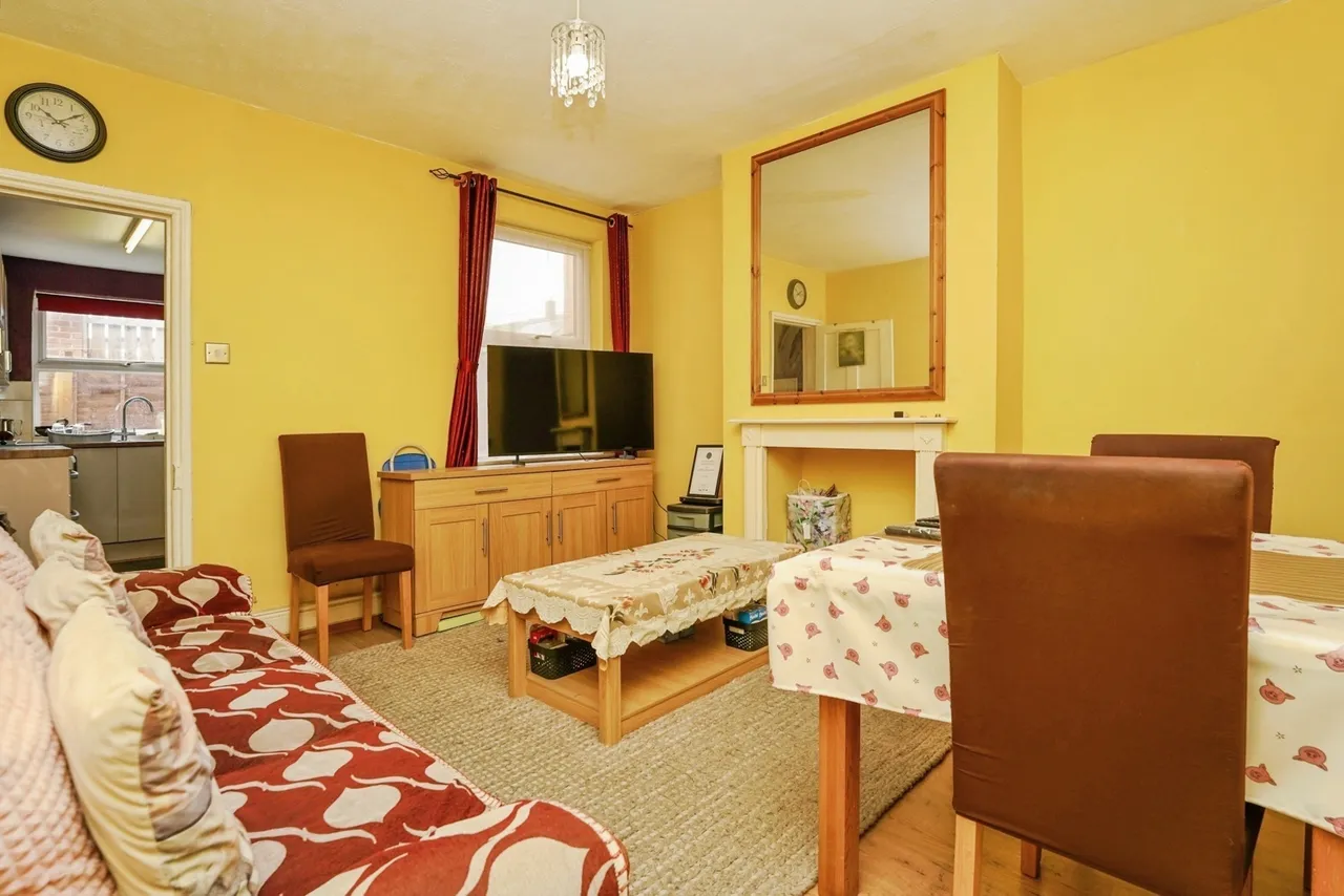 Swindon Road, Cheltenham, GL51, photo 4