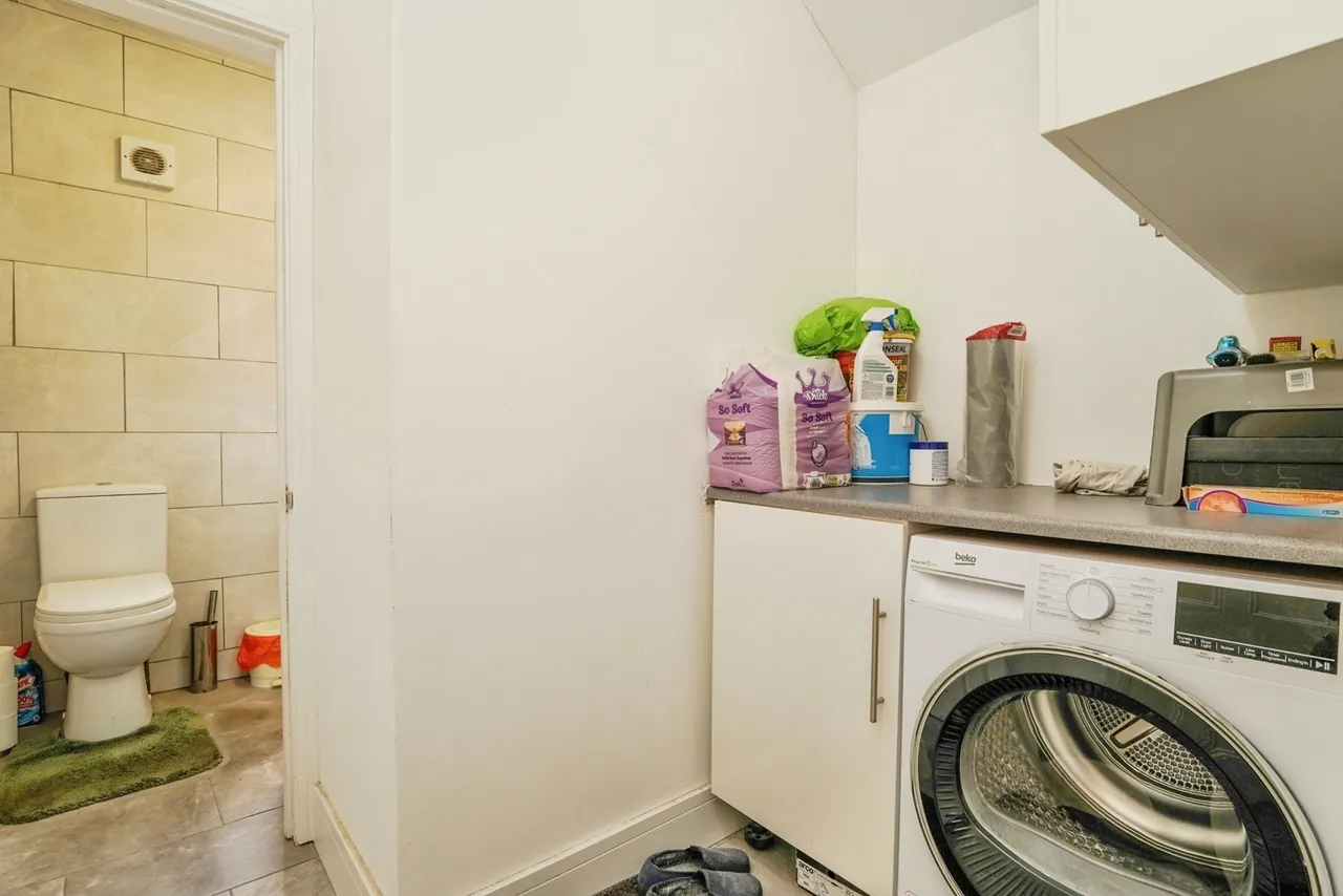 Swindon Road, Cheltenham, GL51, photo 8