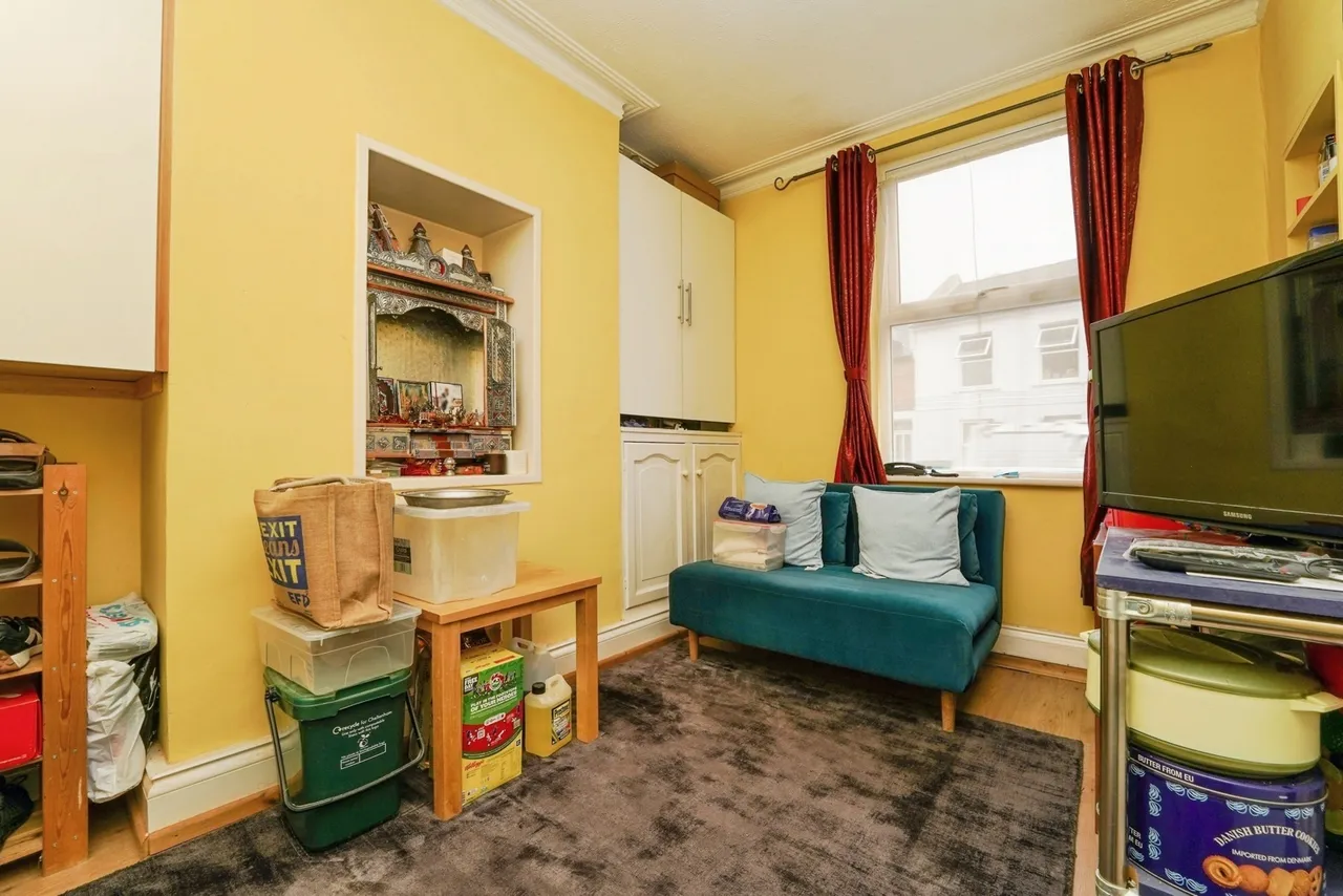 Swindon Road, Cheltenham, GL51, photo 6