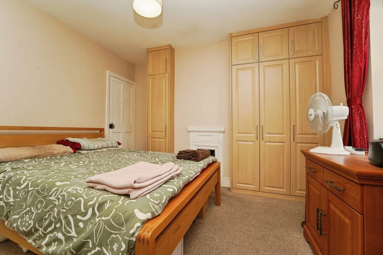 Swindon Road, Cheltenham, GL51, photo 3