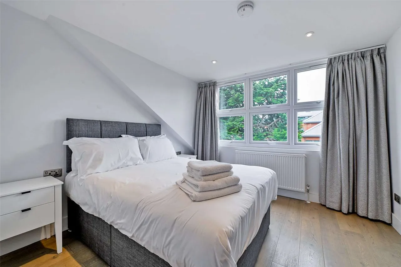 Cliveden House, 66 St. Leonards Road, Windsor, Berkshire, SL4 3BY, photo 3