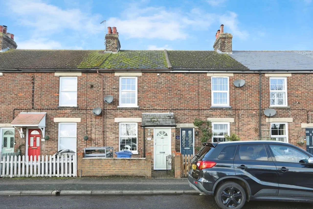 Church Road, Murston, Sittingbourne, Kent, ME10, photo 16