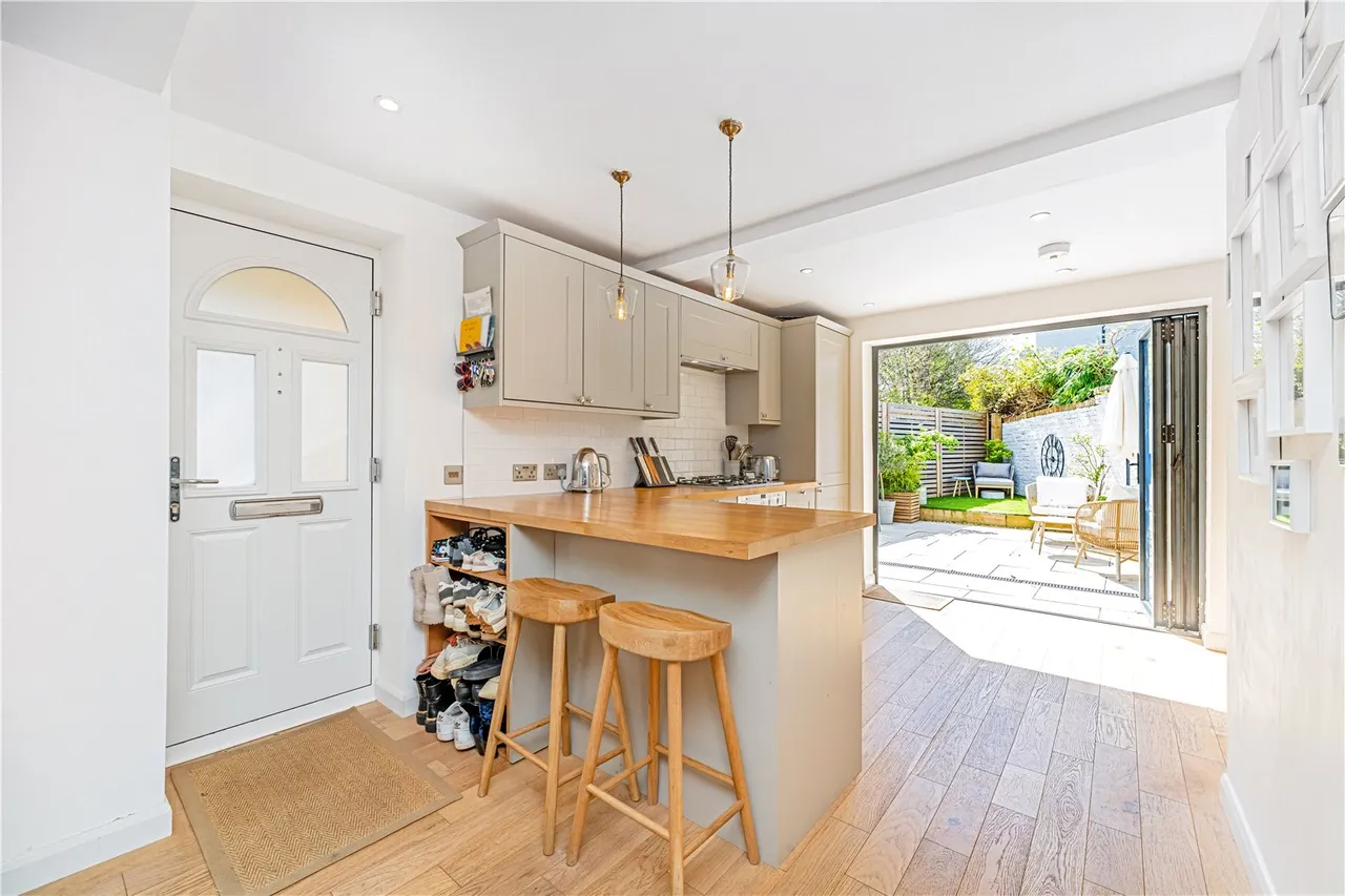 Marsh Farm Road, Twickenham, TW2 6SH, photo 4