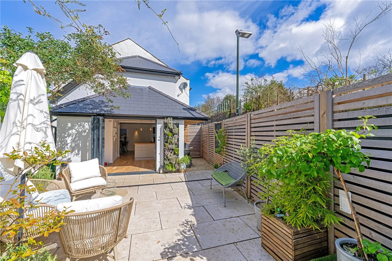 Marsh Farm Road, Twickenham, TW2 6SH, photo 12