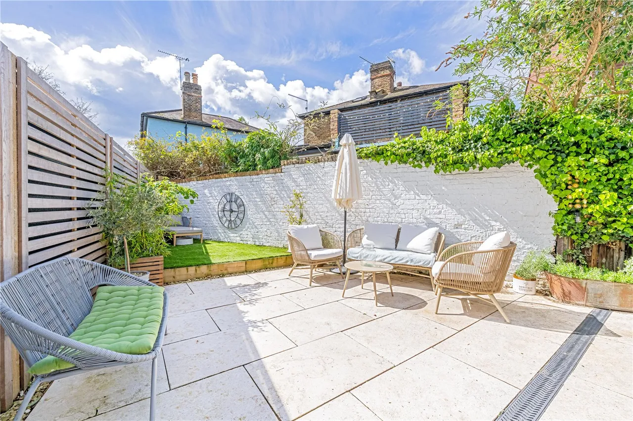 Marsh Farm Road, Twickenham, TW2 6SH, photo 13