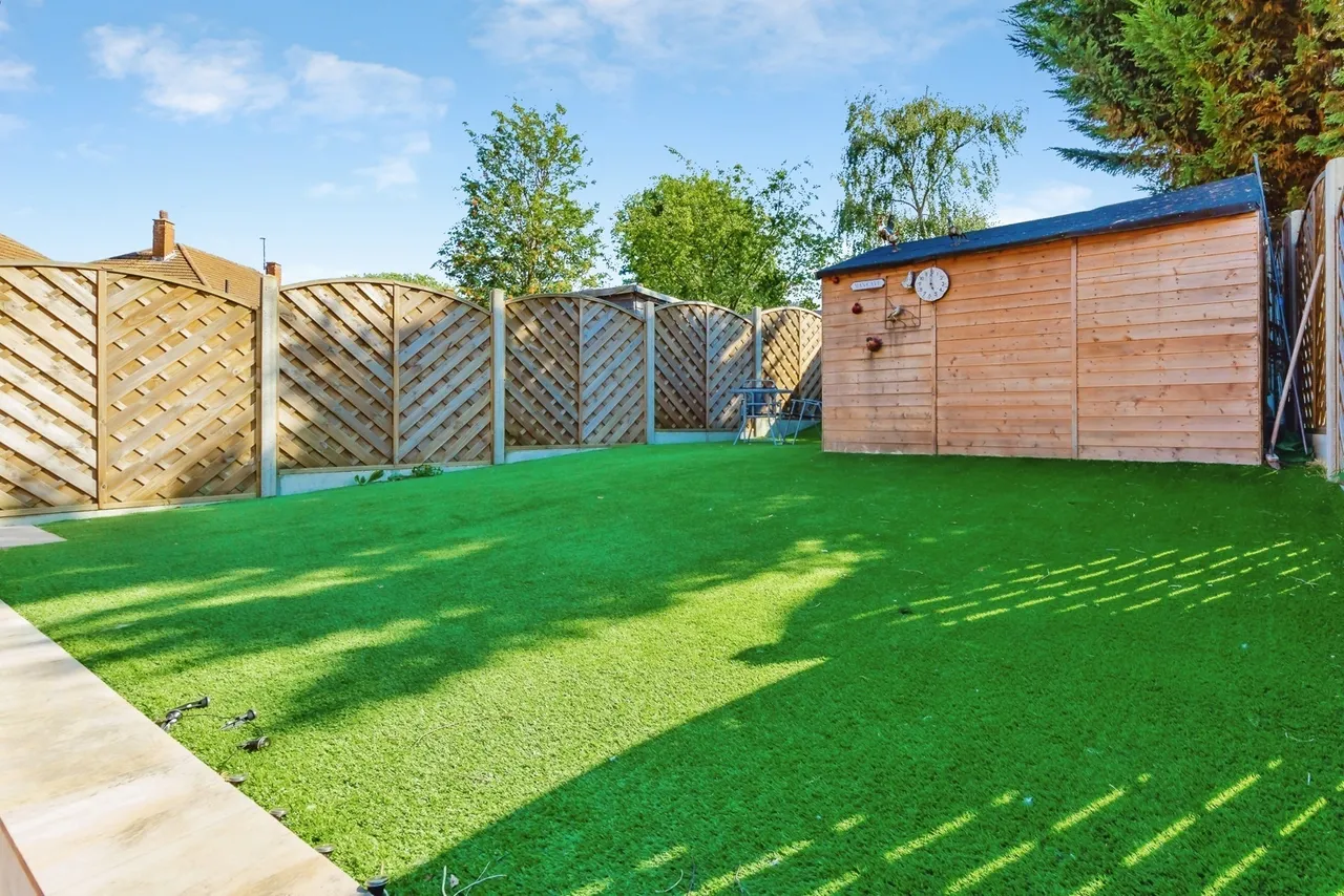 Calley Down Crescent, New Addington, Croydon, CR0, photo 11
