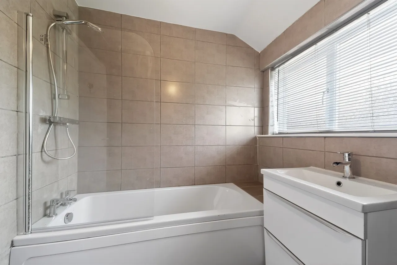 Broomfield Avenue, Newton Mearns, G77, photo 14