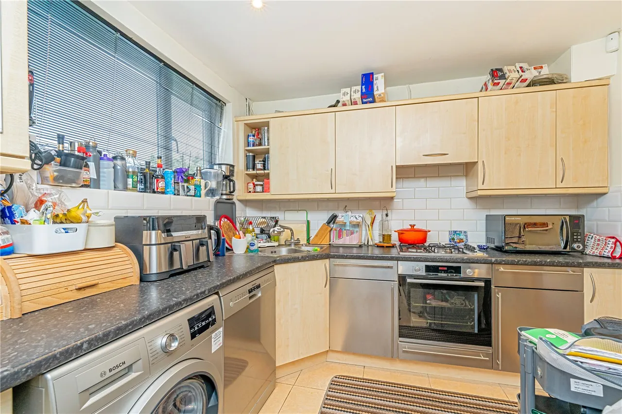 Rivermeads Avenue, Twickenham, TW2 5JQ, photo 4
