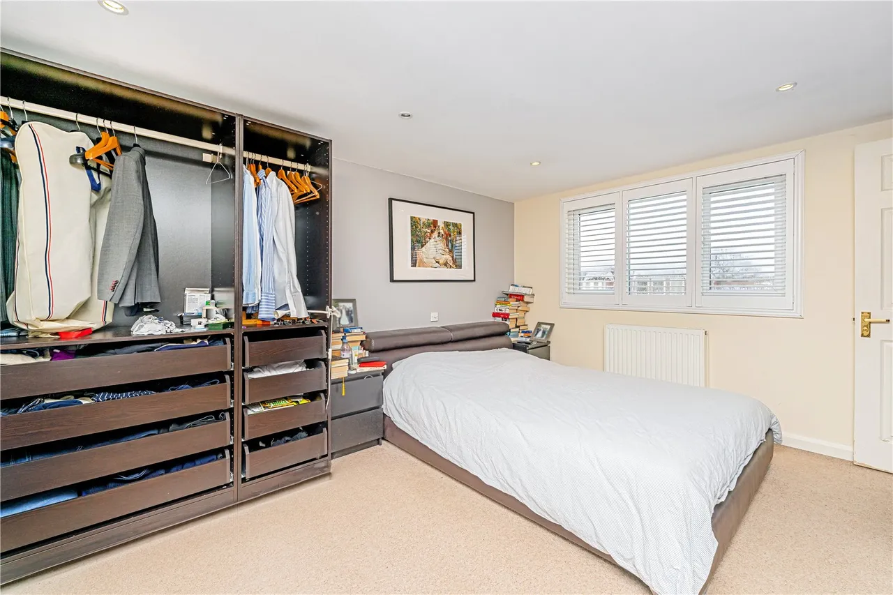 Rivermeads Avenue, Twickenham, TW2 5JQ, photo 5