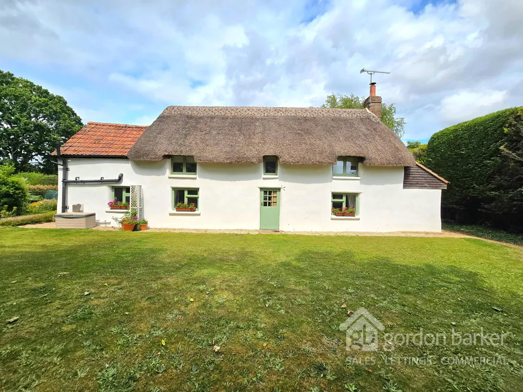 3 bed house for sale — Crescent Road, Verwood, BH31 6DA