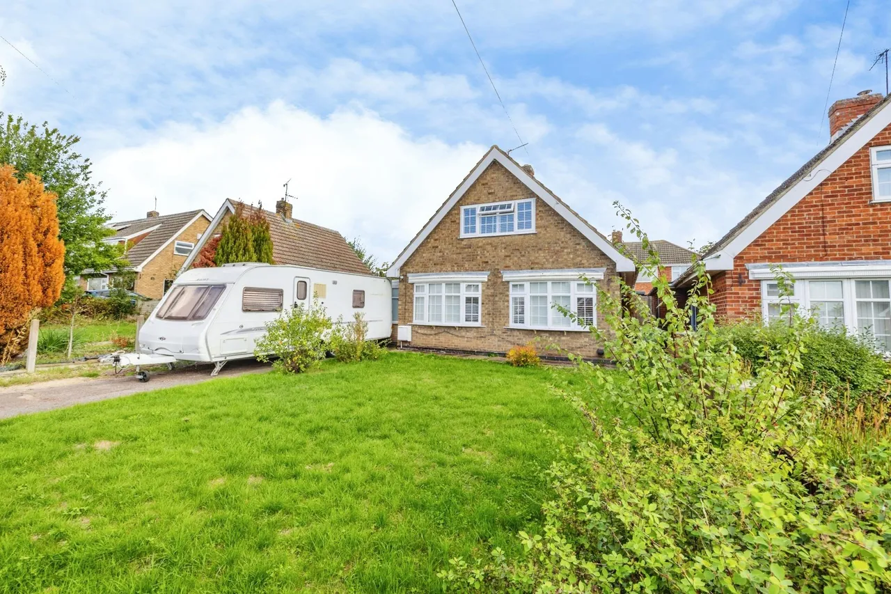 3 bed house for sale, Thonock Drive, Saxilby, LN1