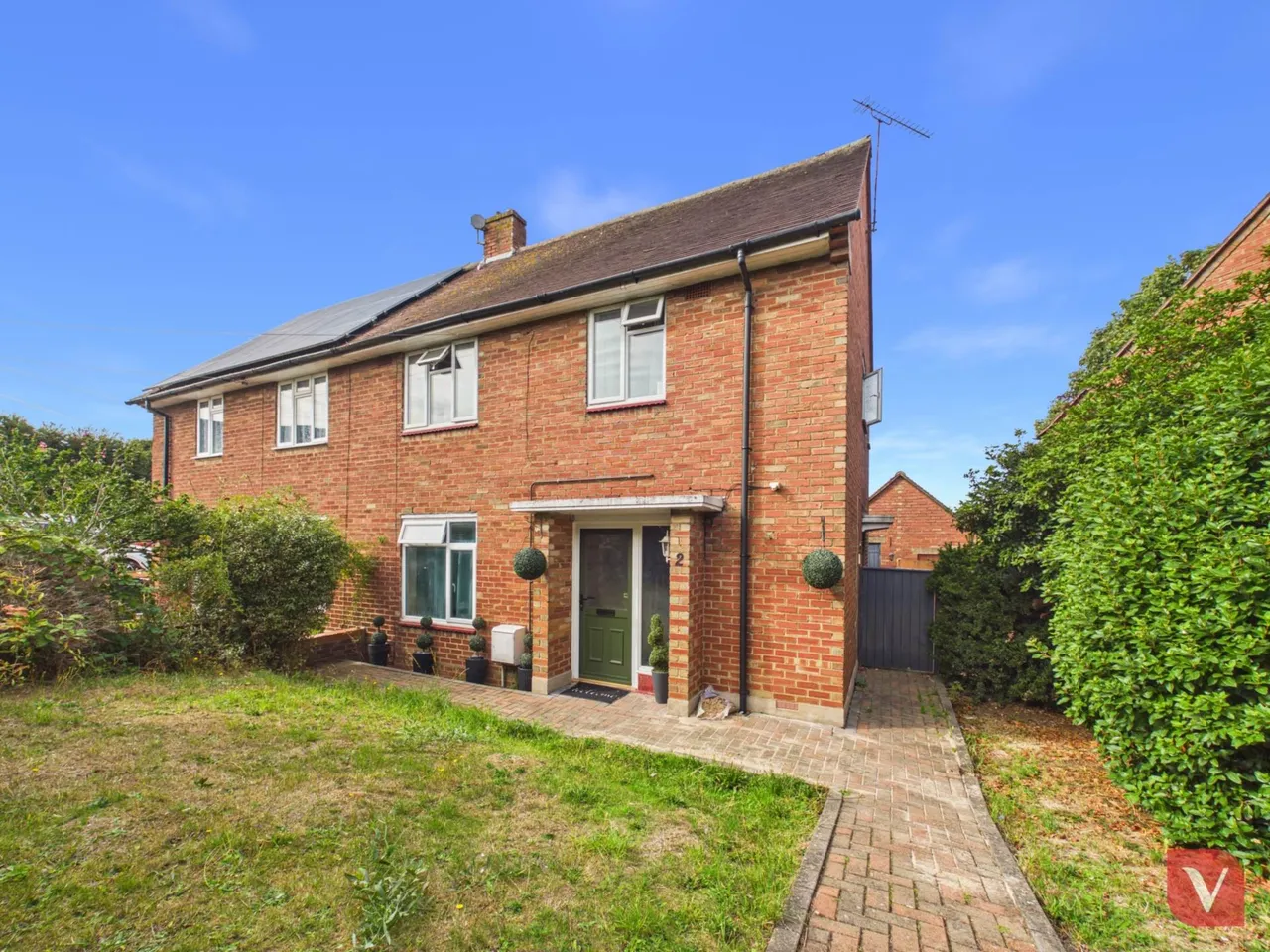3 bed house for sale — Withy Close, Luton, LU4 9NZ