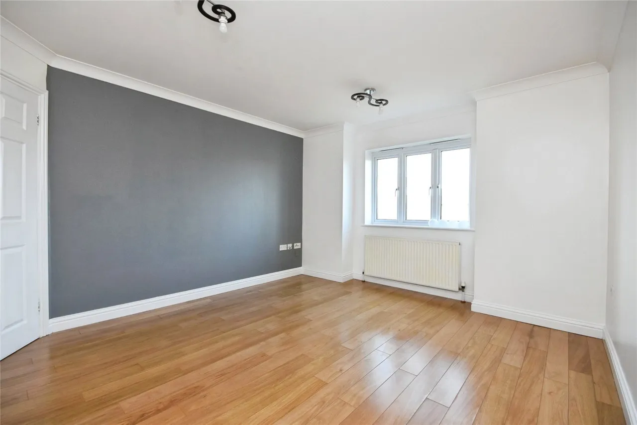 Clayburn Circle, Basildon, Essex, SS14, photo 4