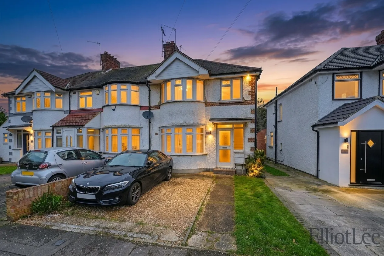 2 bed property for sale, Abercorn Crescent, Harrow, HA2