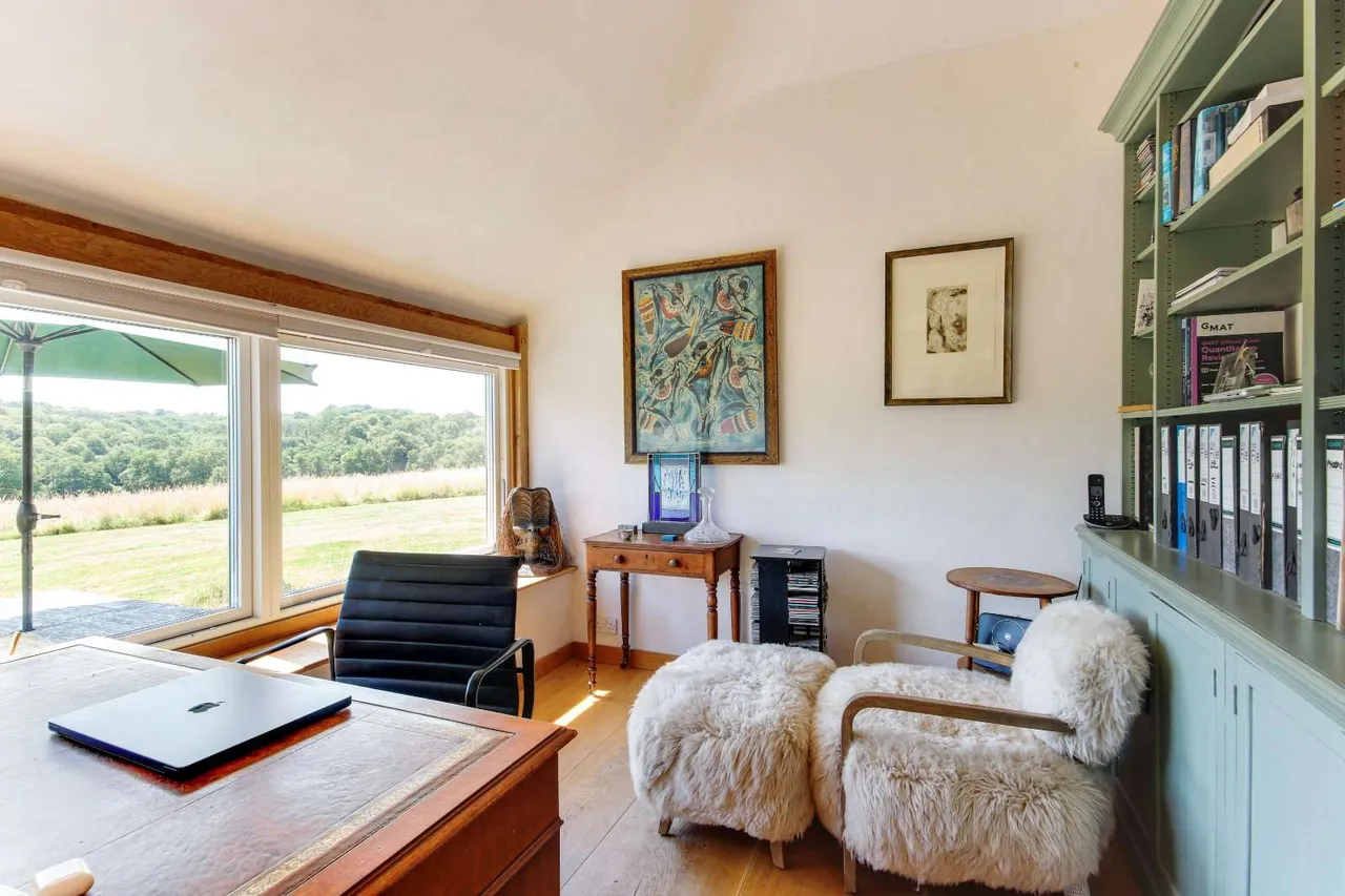 Pound Lane, Framfield, TN22, photo 15