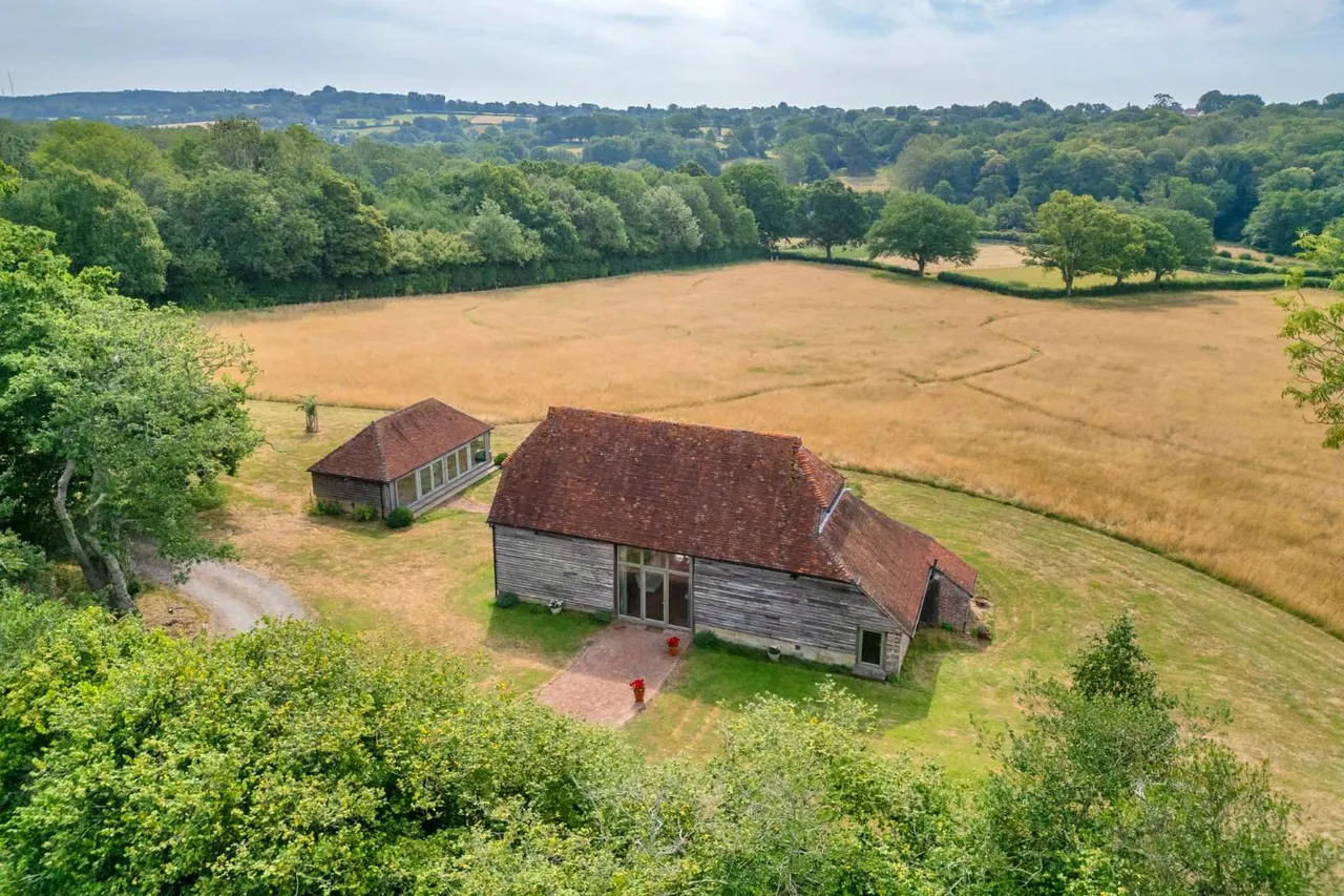 Pound Lane, Framfield, TN22, photo 21