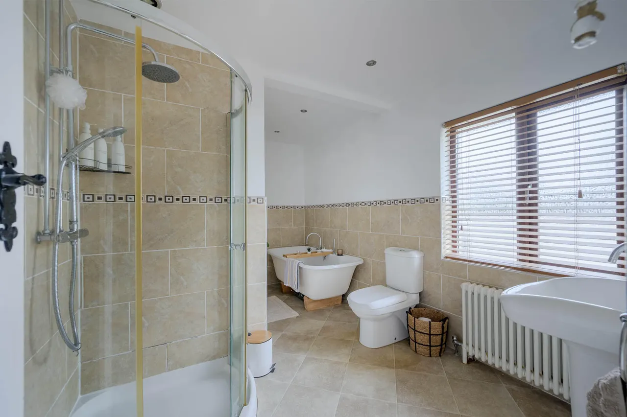 Demesne Road, holywood, BT18, photo 29