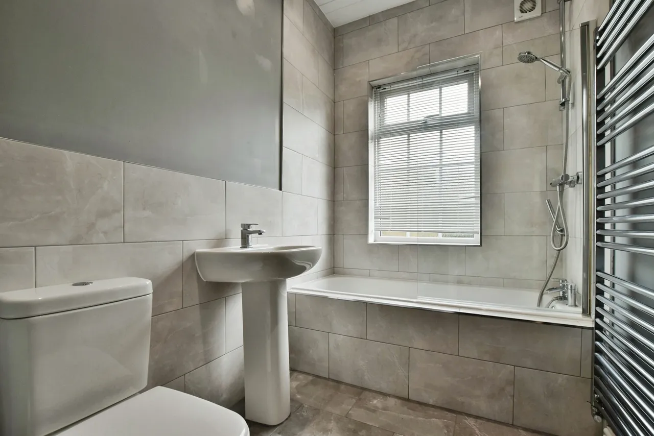 Bowery Avenue, Cheadle Hulme, Cheadle, Greater Manchester, SK8, photo 9