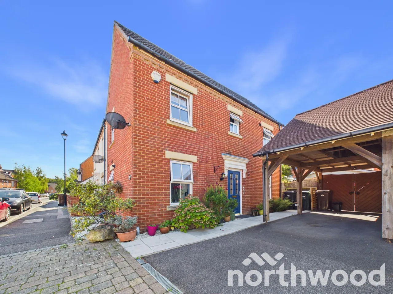 3 bed house for sale, Imperial Way, Singleton, TN23