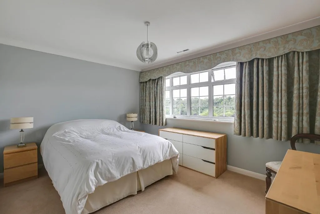 Court Farm Road, Warlingham, photo 18