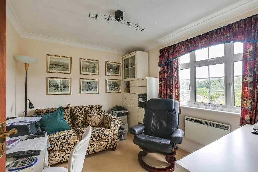 Court Farm Road, Warlingham, photo 22