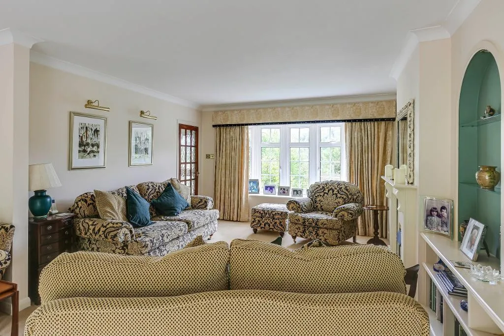 Court Farm Road, Warlingham, photo 7