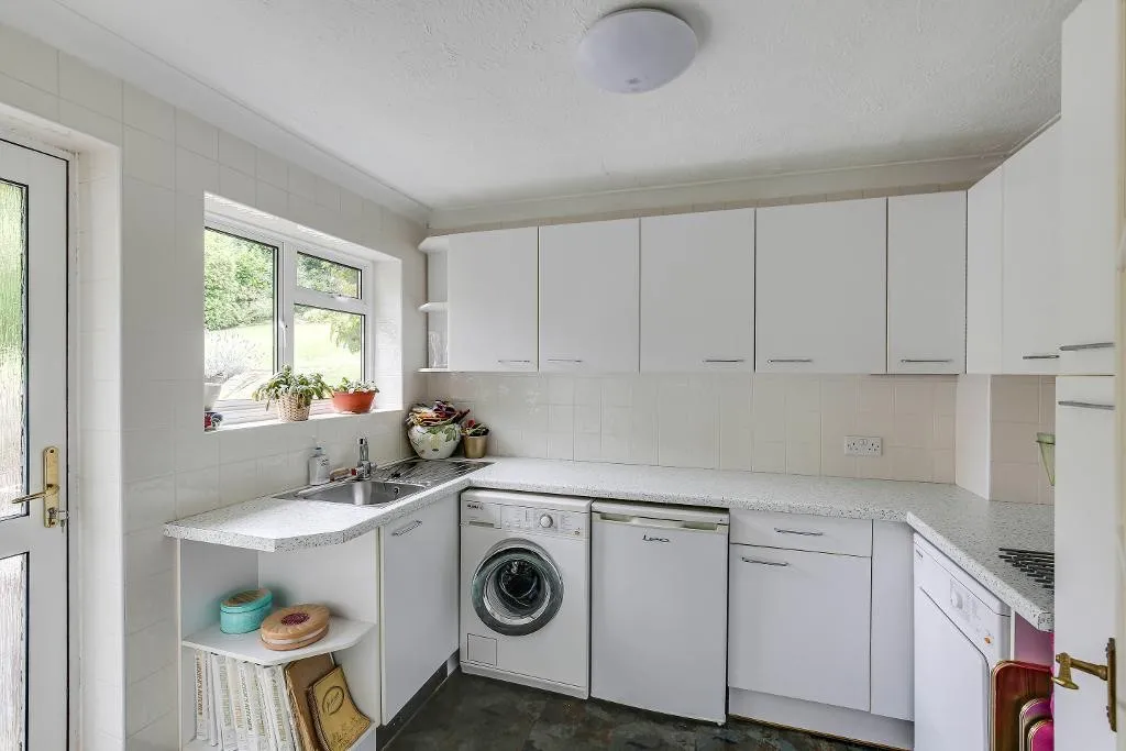 Court Farm Road, Warlingham, photo 17