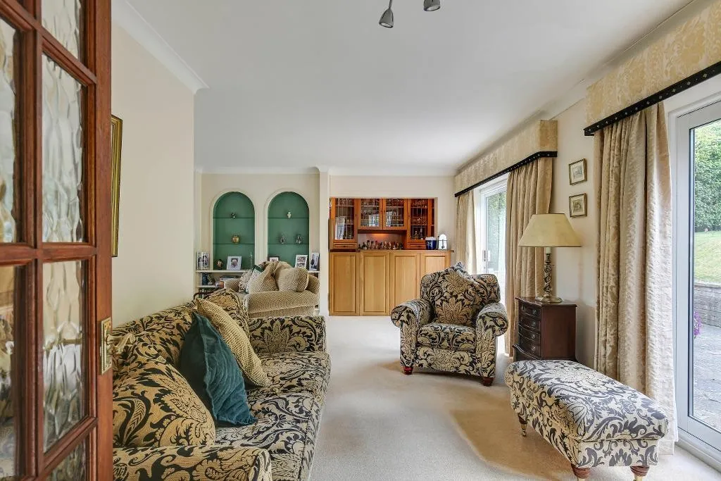 Court Farm Road, Warlingham, photo 11