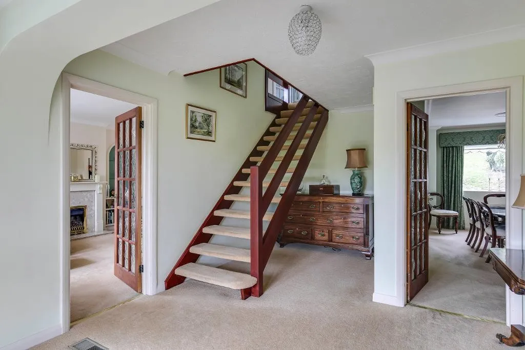Court Farm Road, Warlingham, photo 4