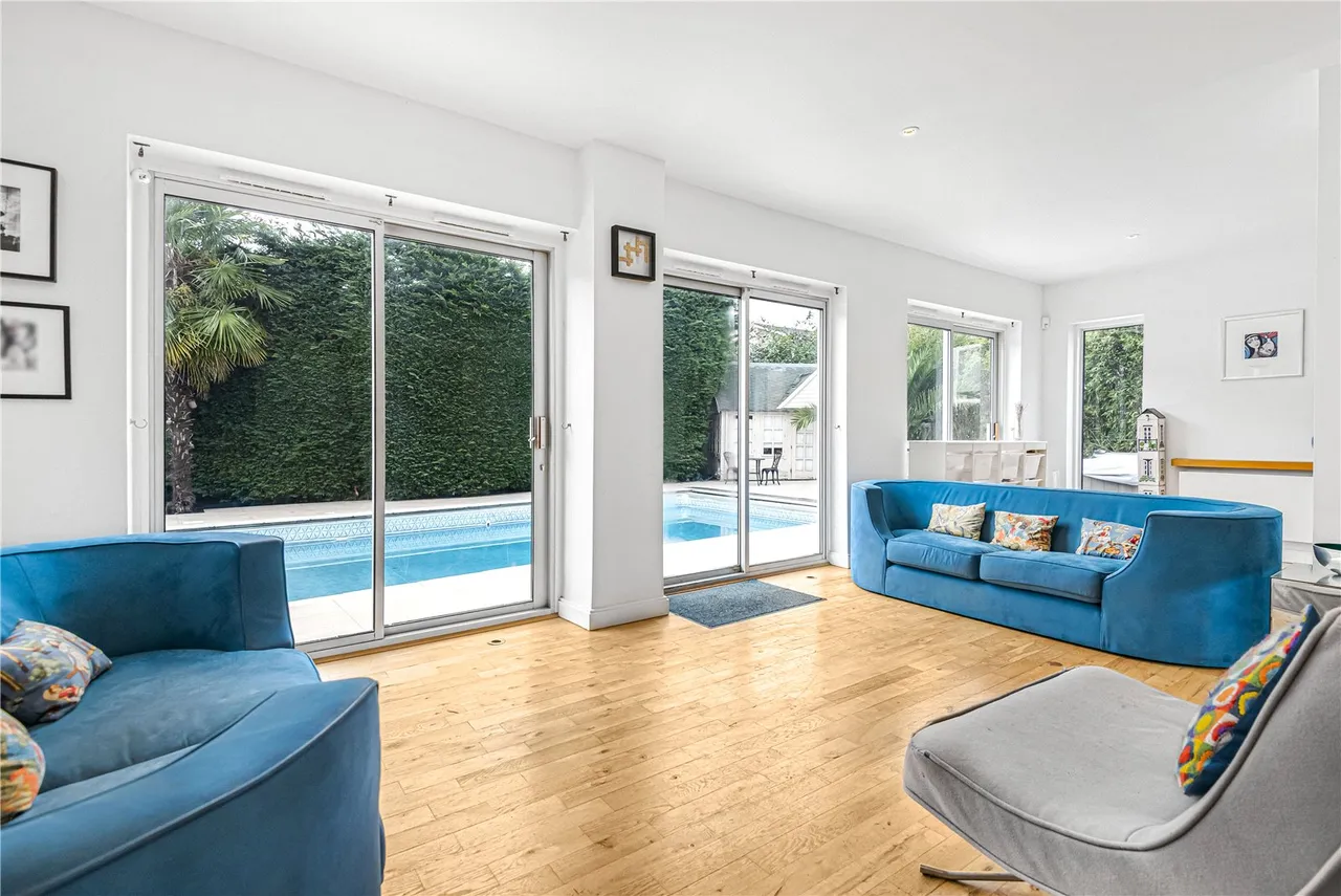 Wayside Close, London, N14 4LB, photo 5