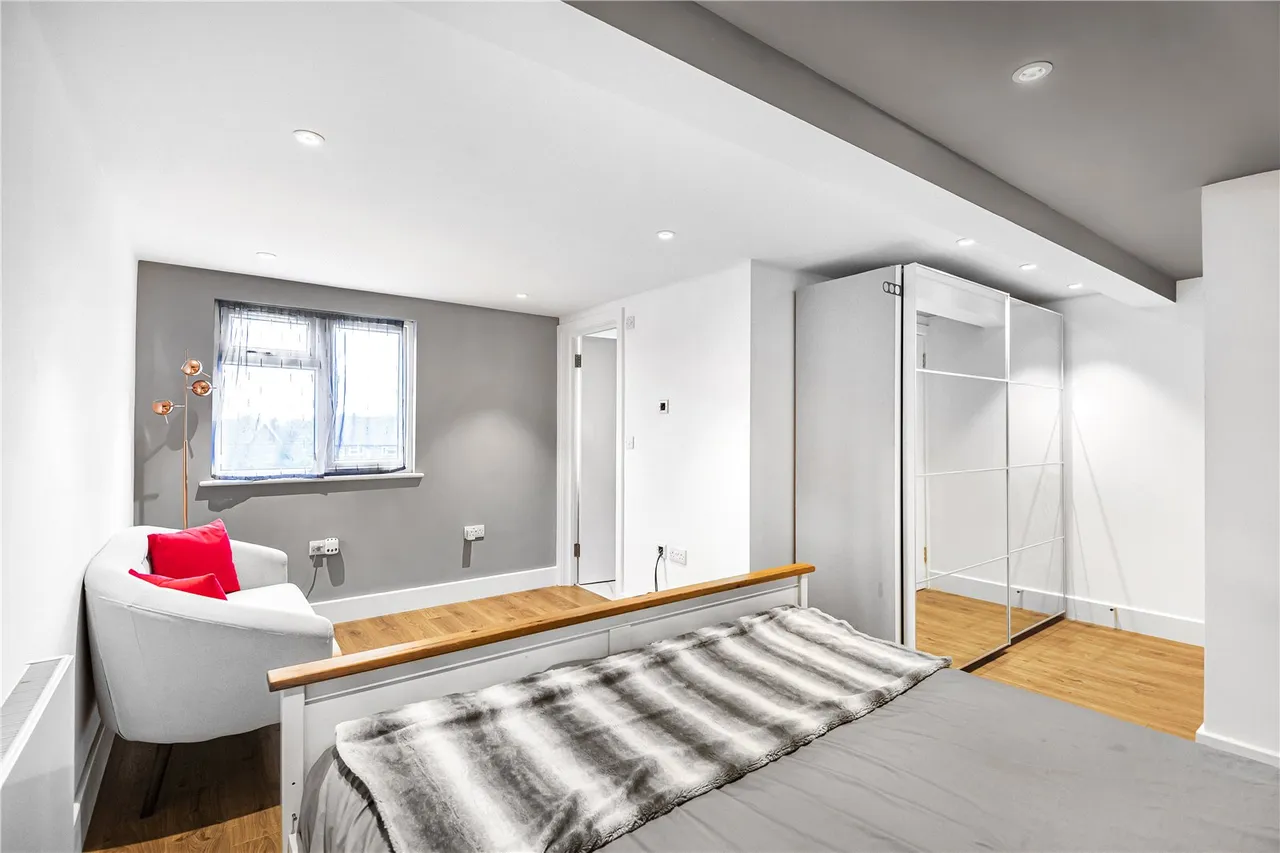 Wayside Close, London, N14 4LB, photo 35