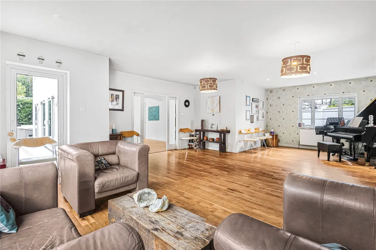 Wayside Close, London, N14 4LB, photo 12