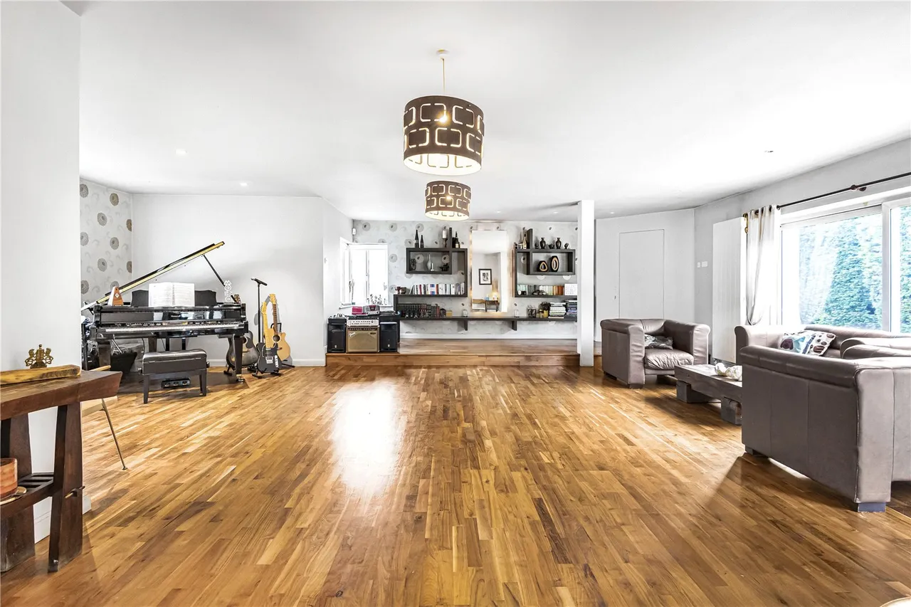 Wayside Close, London, N14 4LB, photo 10