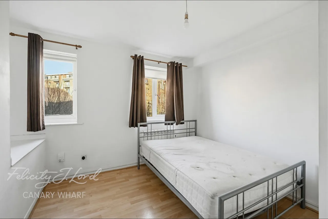 Westferry Road, London, E14, photo 6