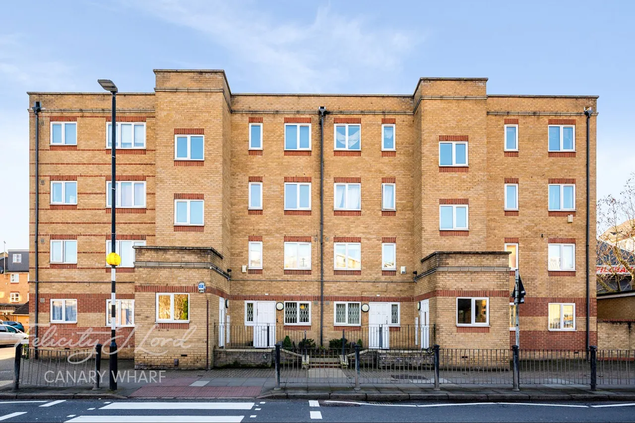 Westferry Road, London, E14, photo 2