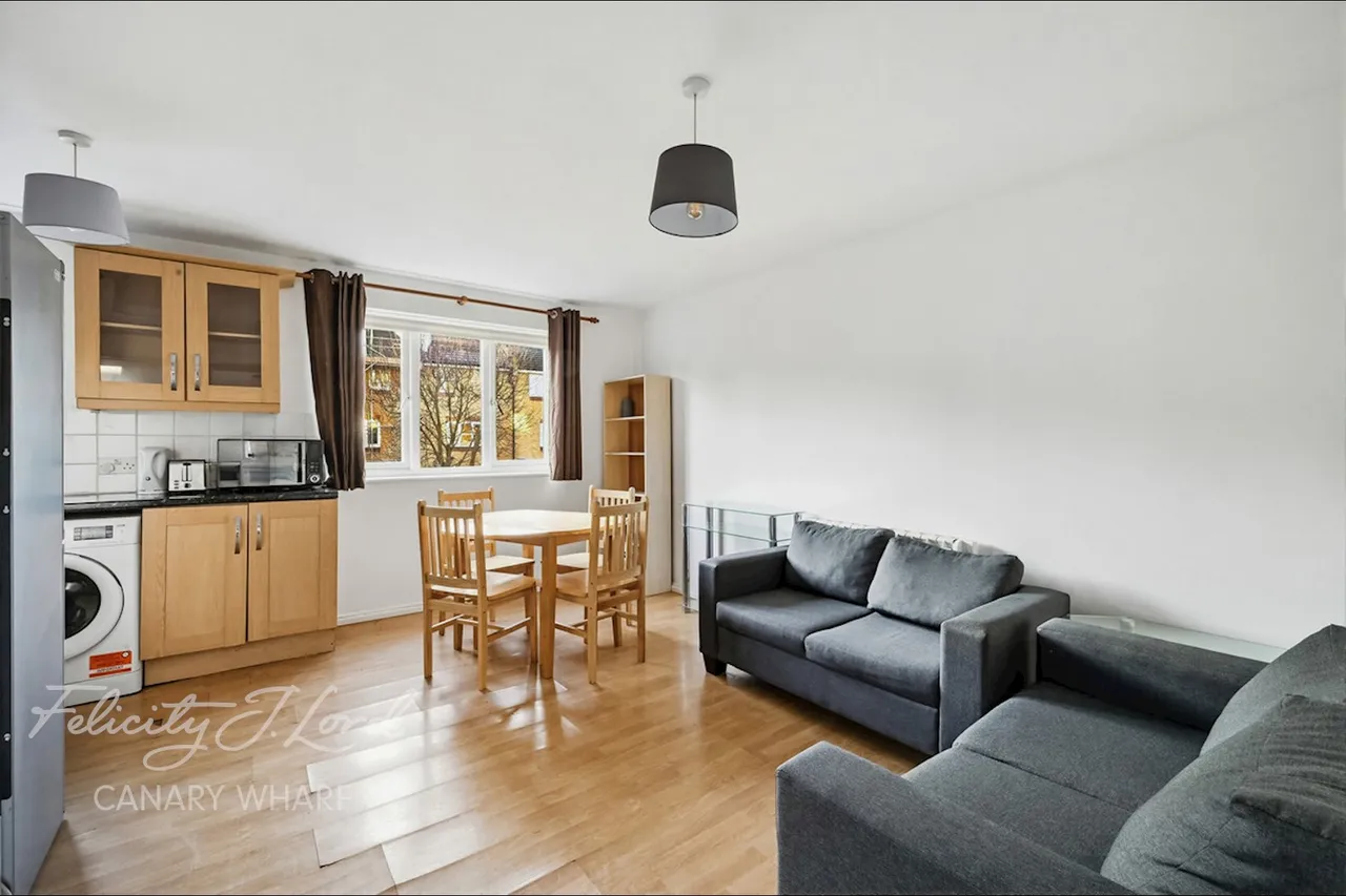 Westferry Road, London, E14, photo 4