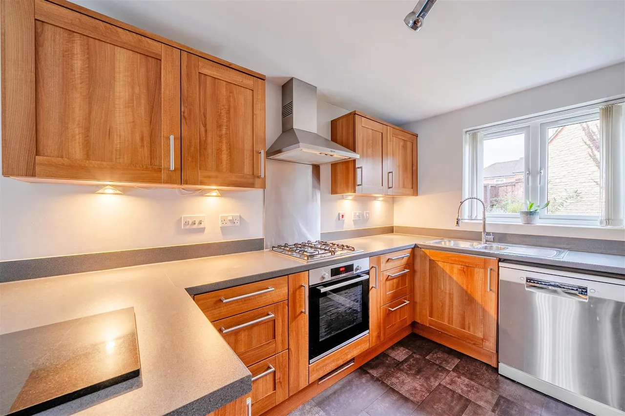 Hulbert Close, Hilperton, BA14, photo 17