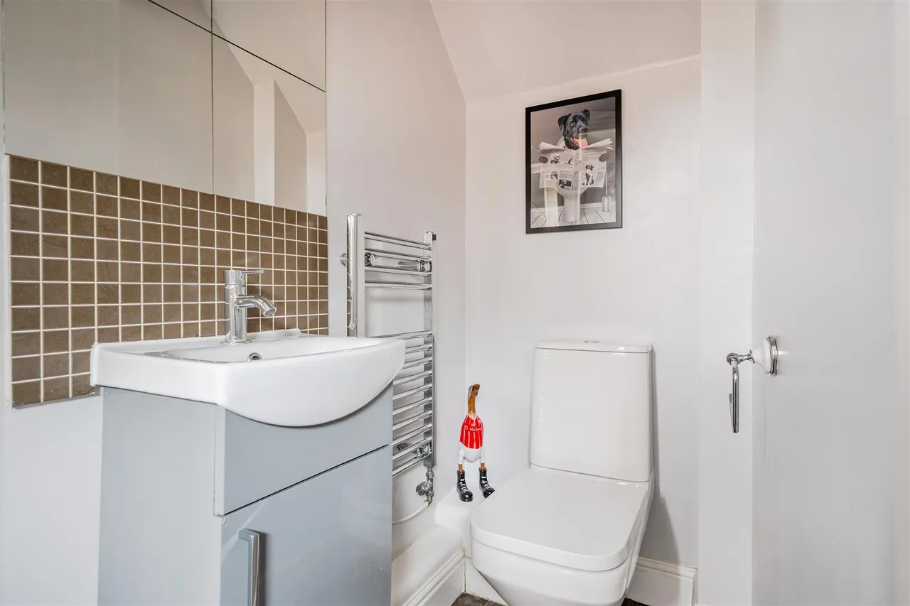 Hulbert Close, Hilperton, BA14, photo 19