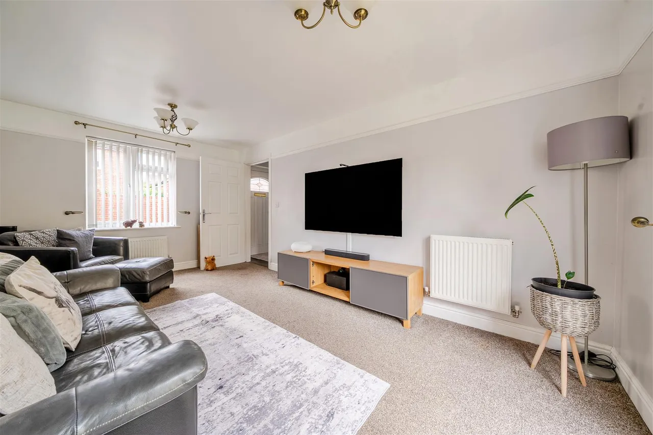 Hulbert Close, Hilperton, BA14, photo 2