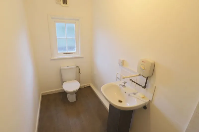 Church Road, Alphington, Exeter, photo 6