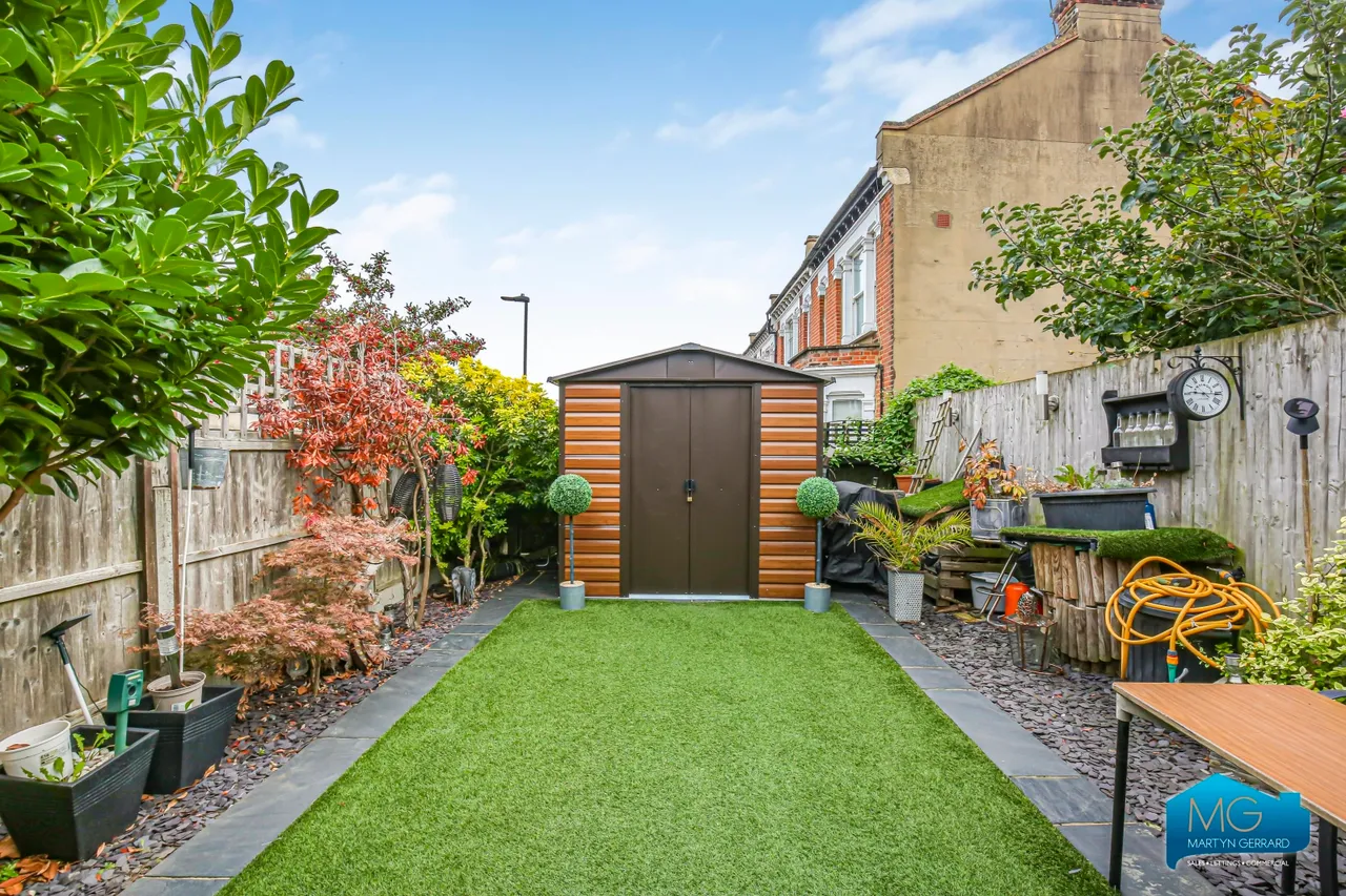 2 bed flat to rent, Ella Road, Crouch End, N8