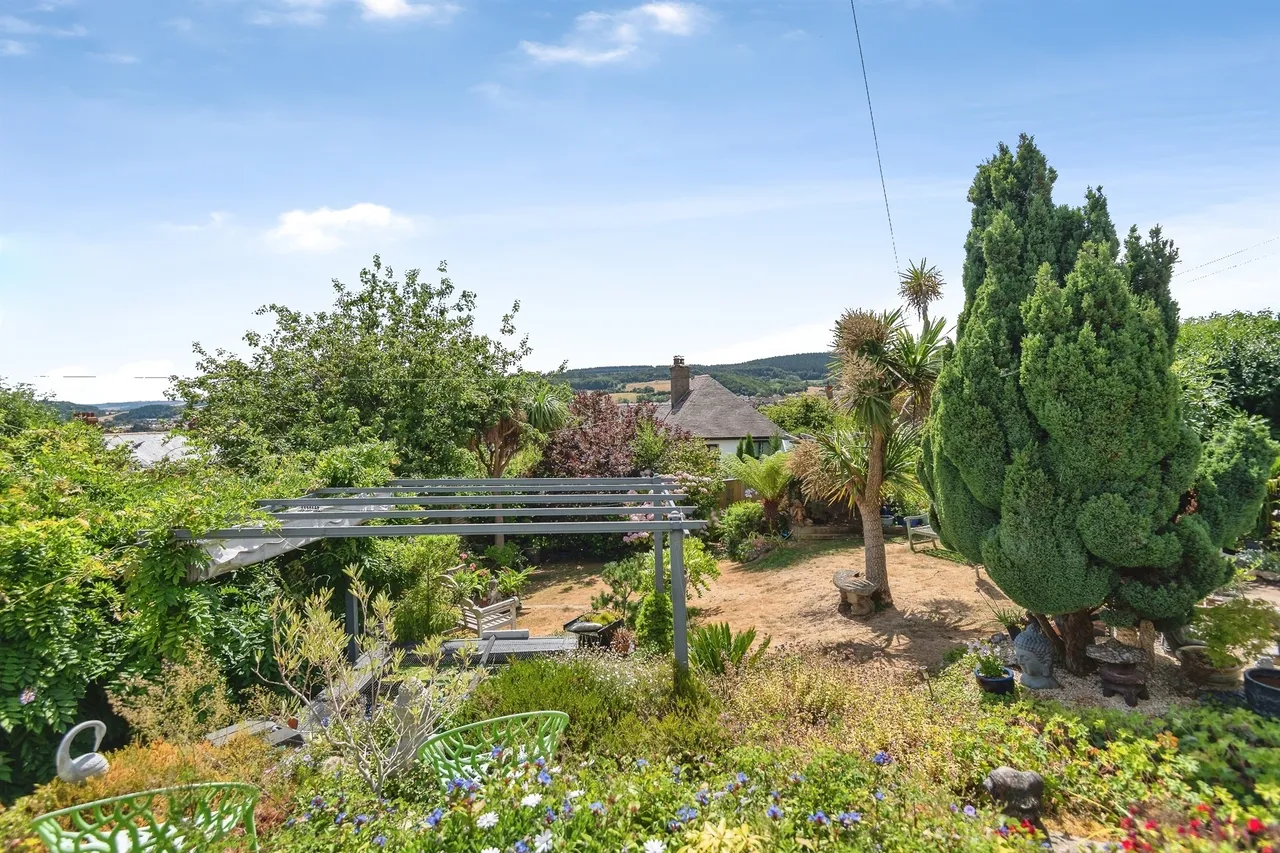 Hemp Gardens, Minehead, TA24, photo 2