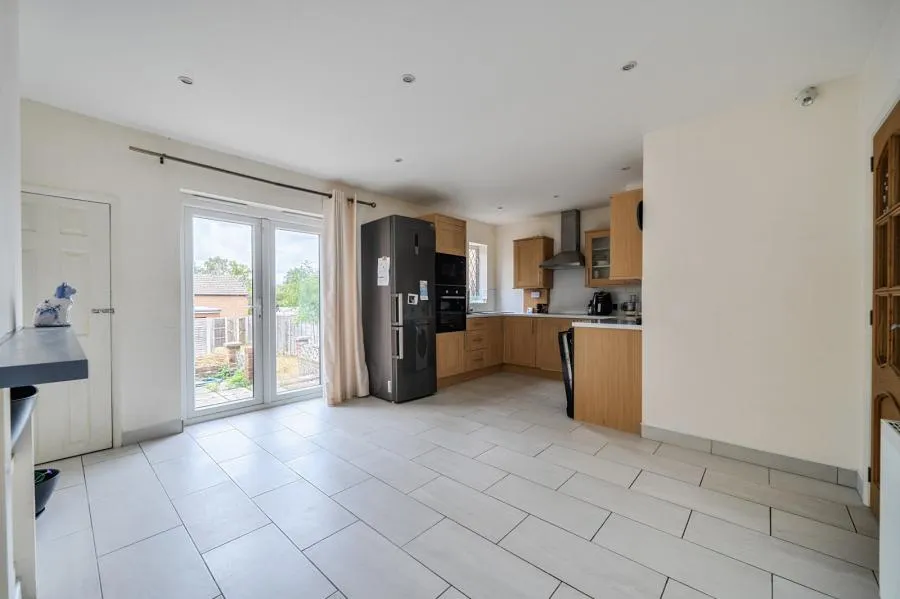Harefield Road, Uxbridge, UB8, photo 4