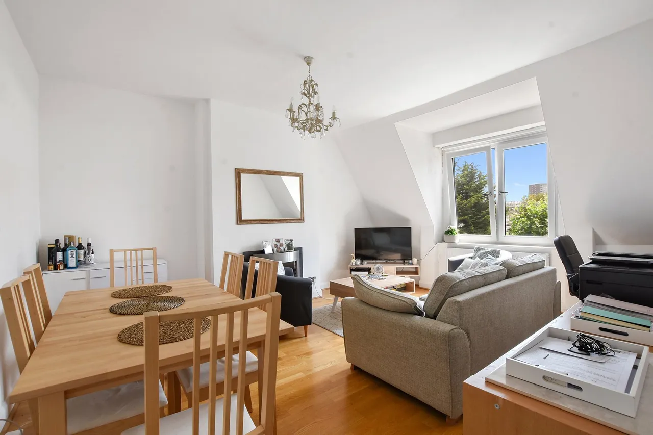 2 bed flat for sale — Brondesbury Villas, London, NW6