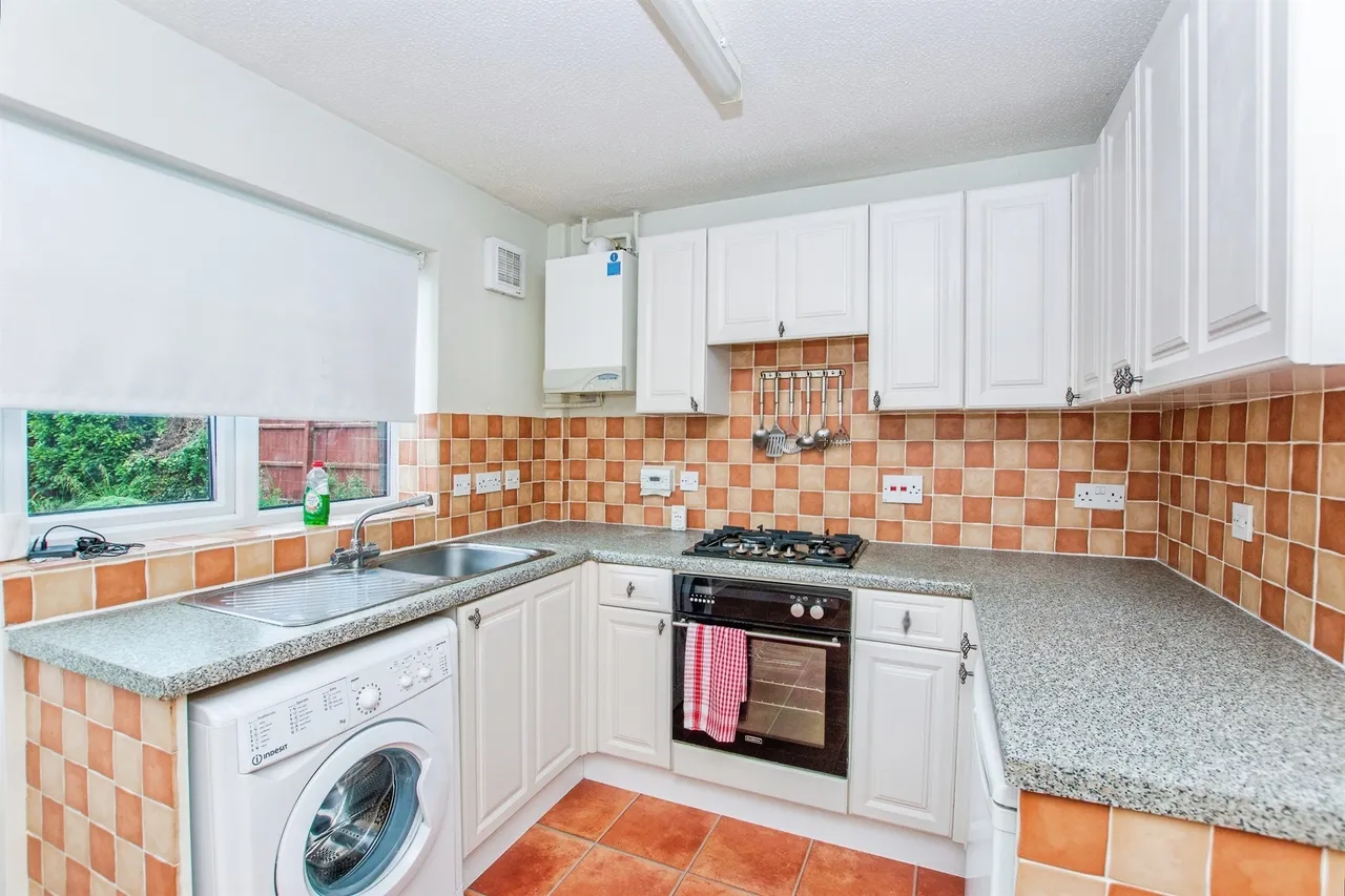 Henry Warby Avenue, Elm, PE14, photo 4
