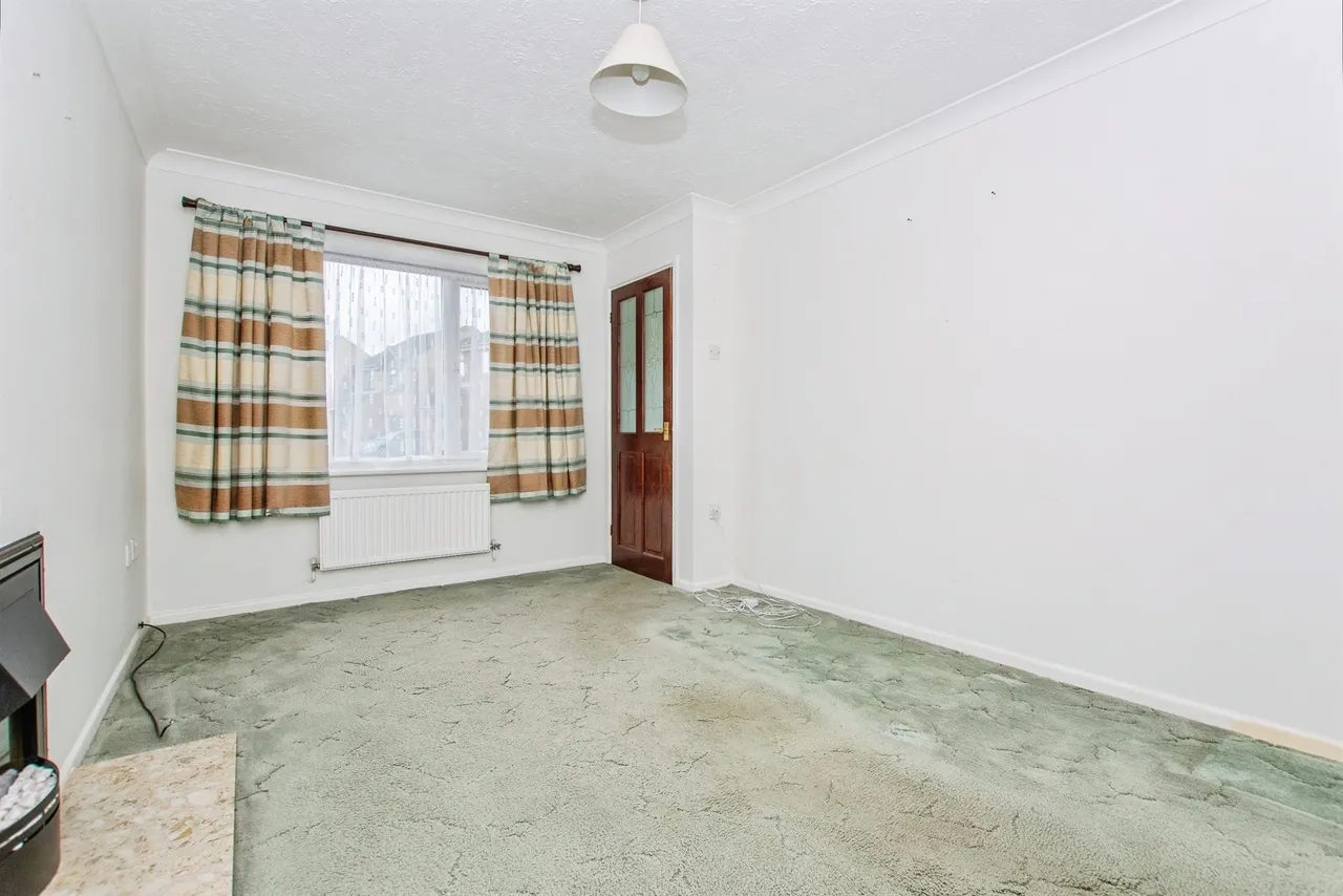 Henry Warby Avenue, Elm, PE14, photo 9